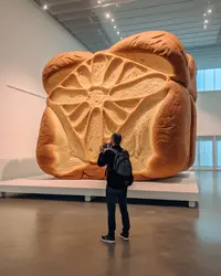 EFF Magazine | Kunst und Kultur: "An Edible Family in a Mobile Home" in der Tate Britain